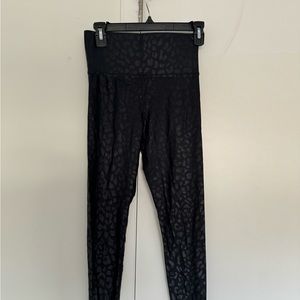 Carbon38 Takara Black Leopard